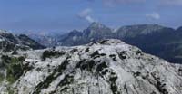 Il Col delle Erbe. Sullo sfondo: Cimone del Montasio e Monte Zabus 