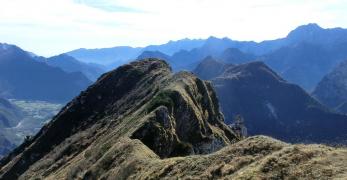 La cresta sommitale del Monte Lodina