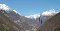 La Val Zemola. Sullo sfondo Monte Zerten e Duranno