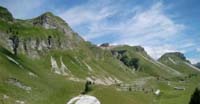 I Piani Eterni. In sequenza: Col del Demonio, le Pale Rosse e Monte Mondo 