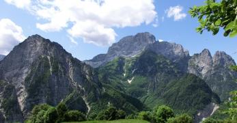 Il Monte Frugna e il Col Nudo dalle pendici del Monte Gialinut 