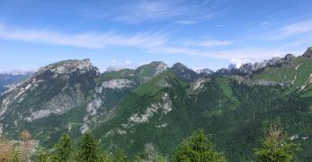 La dorsale del Monte Borgà - Monte Zita. In primo piano il Monte Porgeit 