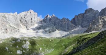 La Banca di Valfredda. Da sx: Sasso di Valfredda, Formenton e Monte La Banca