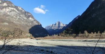 L’imbocco della Val Cordevole con l’omonimo torrente.