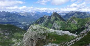 La Val di Focobon con il Cimon della Stia e il Monte Tamer