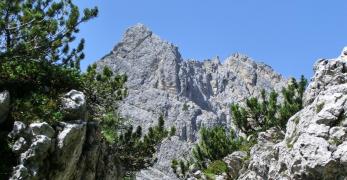 Finestra naturale sulla Cima Savalon