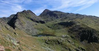 I Laghi di Lusia con la Cresta del Gronton e Cima Bocche