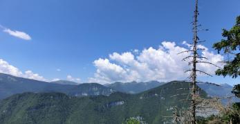 Panorama sui rilievi della valle Schener