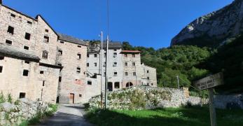 Il borgo di Casso