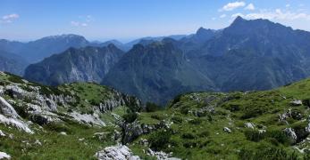 Scendendo dalla vetta del Monte Borgà