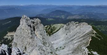Lo scosceso versante settentrionale del Corno Bianco