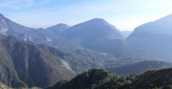 La Val Cellina dalla cima di San Daniele del Monte. Sullo sfondo, i Monti Fara e Jouf