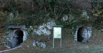 Il complesso di postazioni della Batteria Ragogna Bassa
